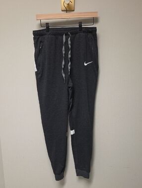 Nike Dri-Fit Mens Joggers, Medium
